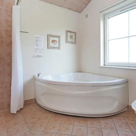 8 Person On A In Сasa de vacaciones