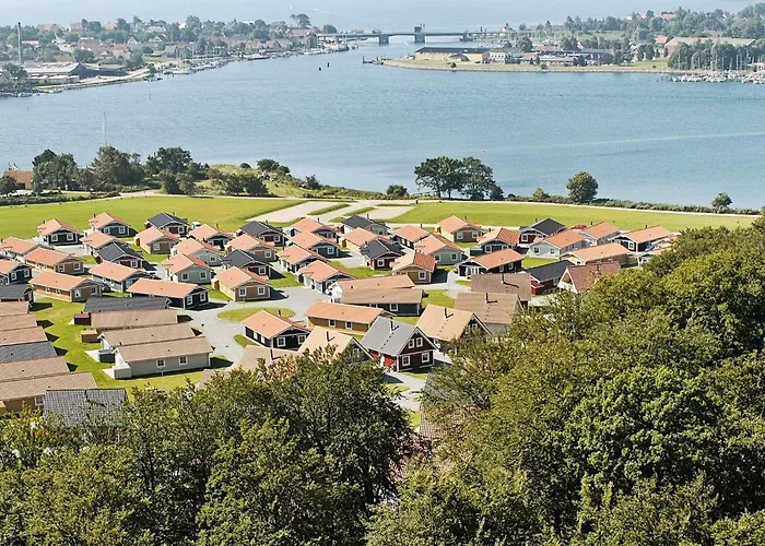 8 Person On A In Nyaraló Gråsten